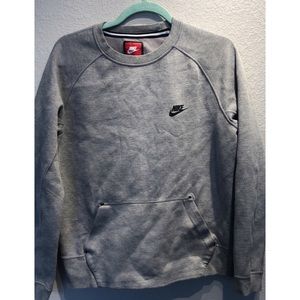 Nike skate pullover